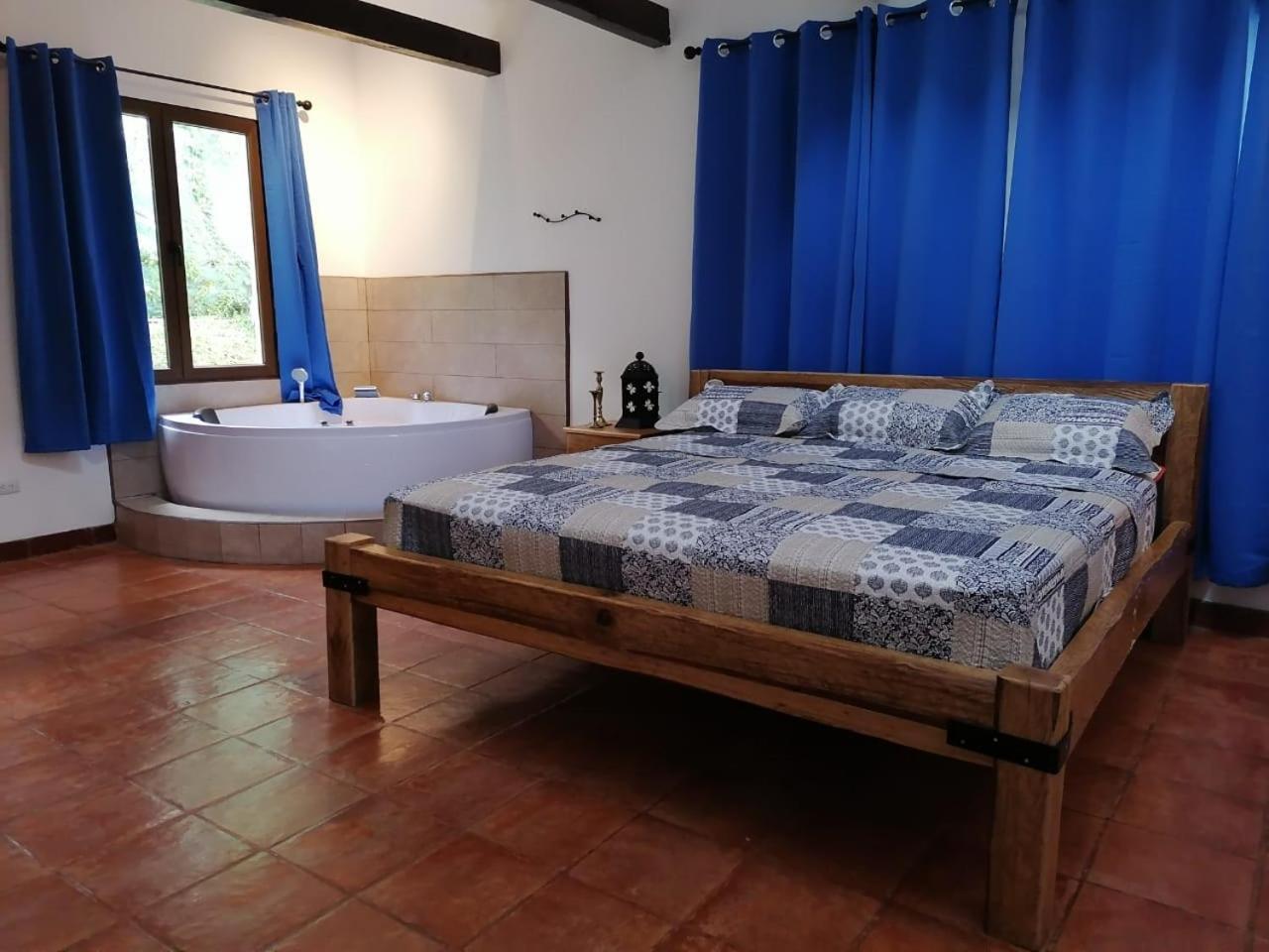 Vista Encantada Hotel Villa Canales المظهر الخارجي الصورة